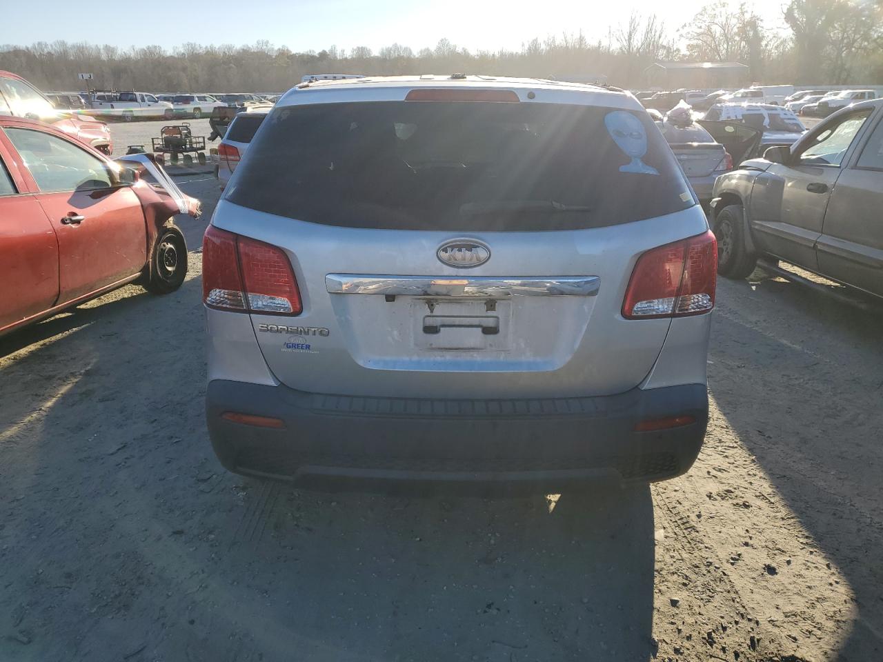 2011 KIA Sorento VIN 5XYKT4A12BG008094 Copart auction photo, side damage thumbnail 6