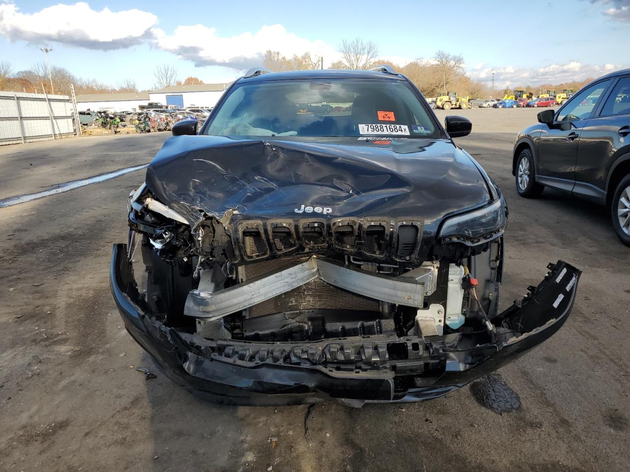 2019 Jeep Grand Cherokee VIN 1C4PJMLB7KD368817 Copart auction photo, front end damage thumbnail 5