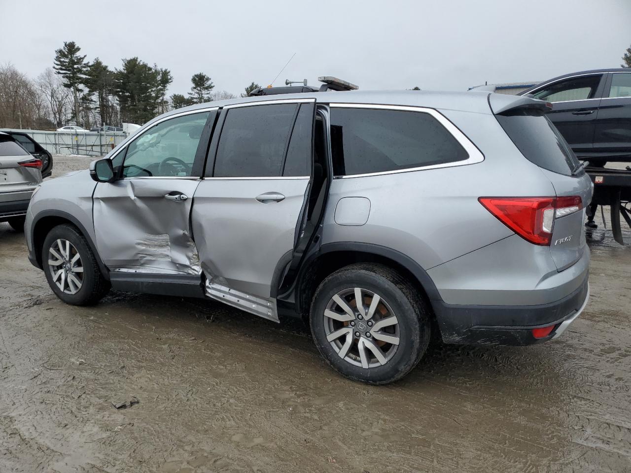 2020 Honda Pilot VIN 5FNYF6H50LB055462 Copart auction photo, side damage thumbnail 2