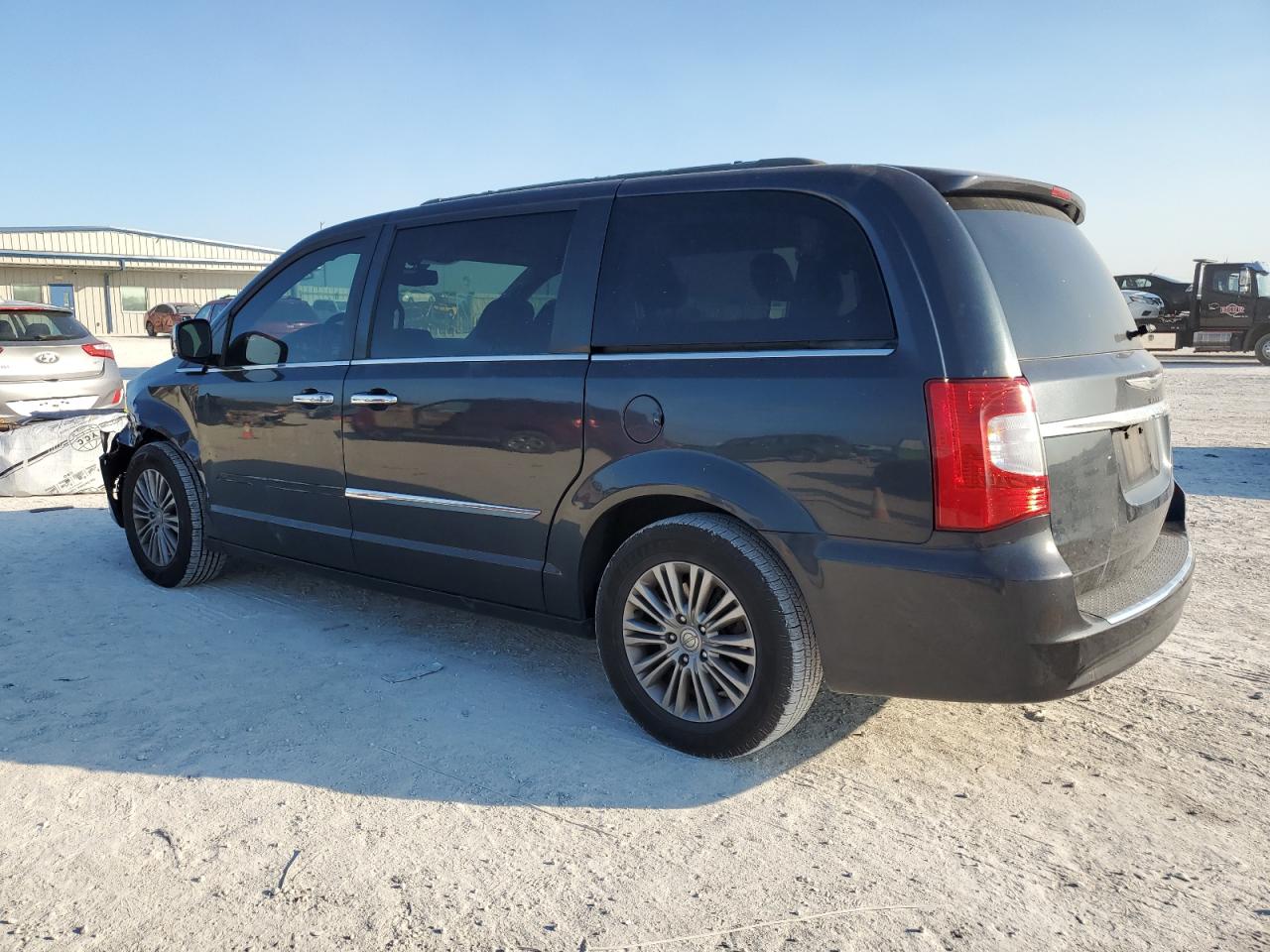 2014 Chrysler Town & Country VIN 2C4RC1CG4ER467528 Copart auction photo, front end / side damage thumbnail 2