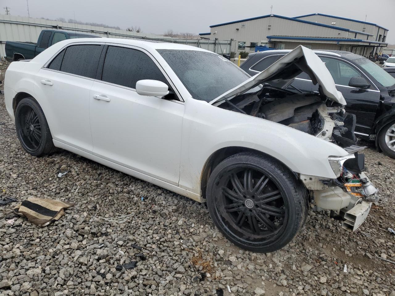 2016 Chrysler 300 VIN 2C3CCAAG0GH197736 Copart auction photo, front end damage thumbnail 4