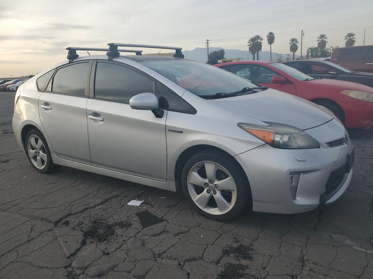 2013 Toyota Prius VIN JTDKN3DU3D5605342 Copart auction photo, minor dent/scratches damage thumbnail 4