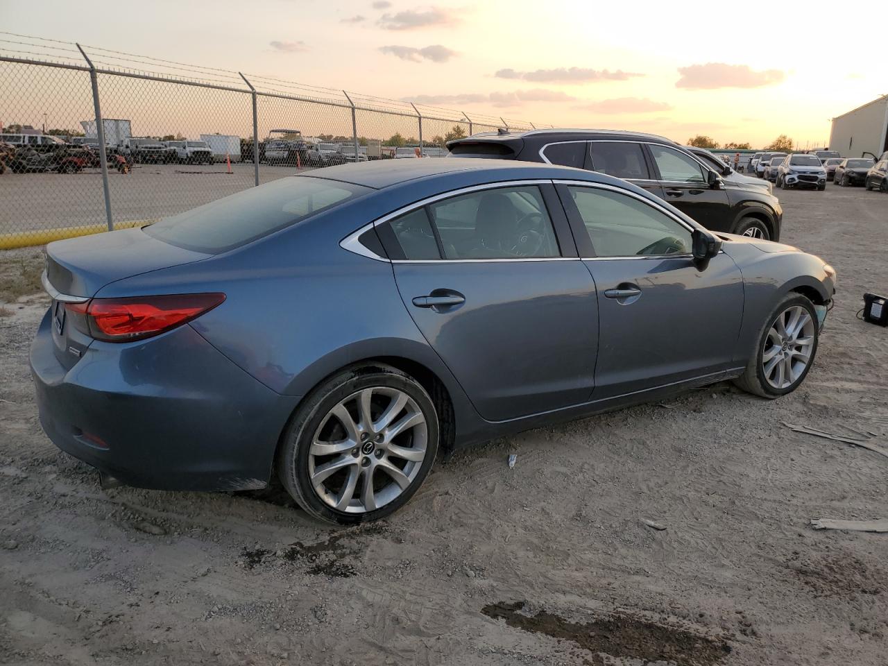 2015 Mazda 6 VIN JM1GJ1V51F1194885 Copart auction photo, front end / minor dent/scratches damage thumbnail 3