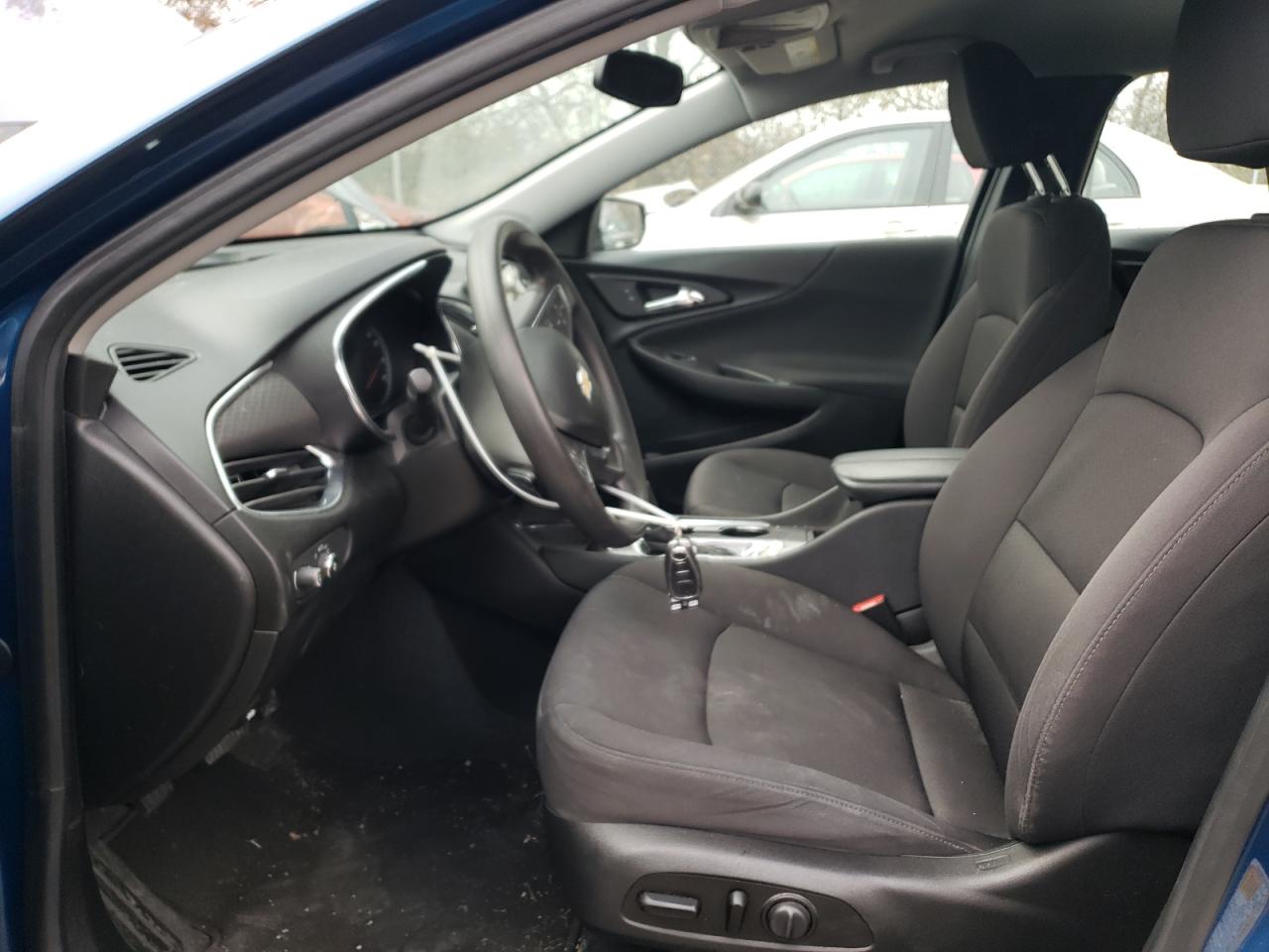 2019 Chevrolet Malibu VIN 1G1ZD5ST7KF199217 Copart auction photo, front end / minor dent/scratches damage thumbnail 7