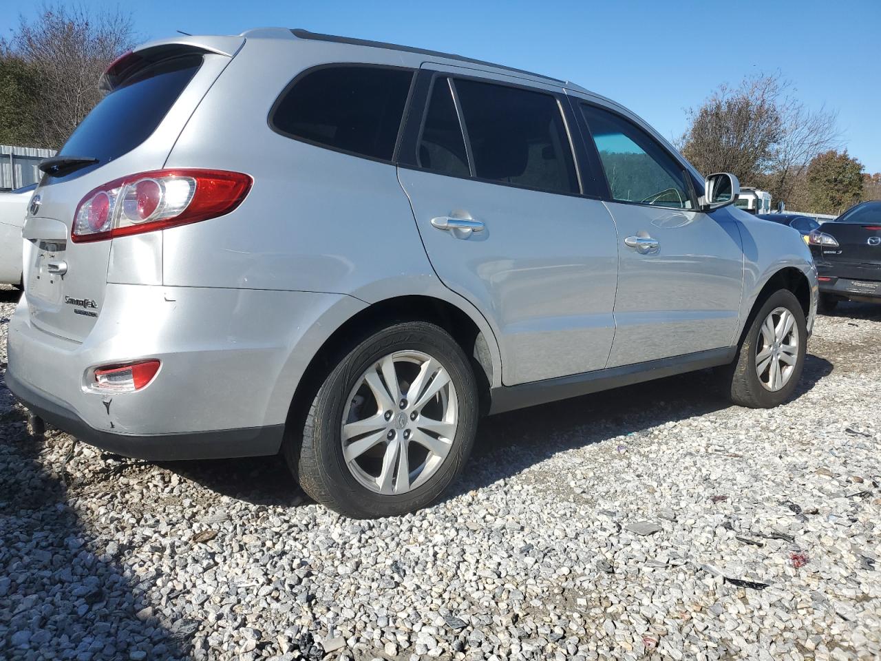 2011 Hyundai Santa Fe VIN 5XYZKDAG5BG006166 Copart auction photo, minor dent/scratches damage thumbnail 3