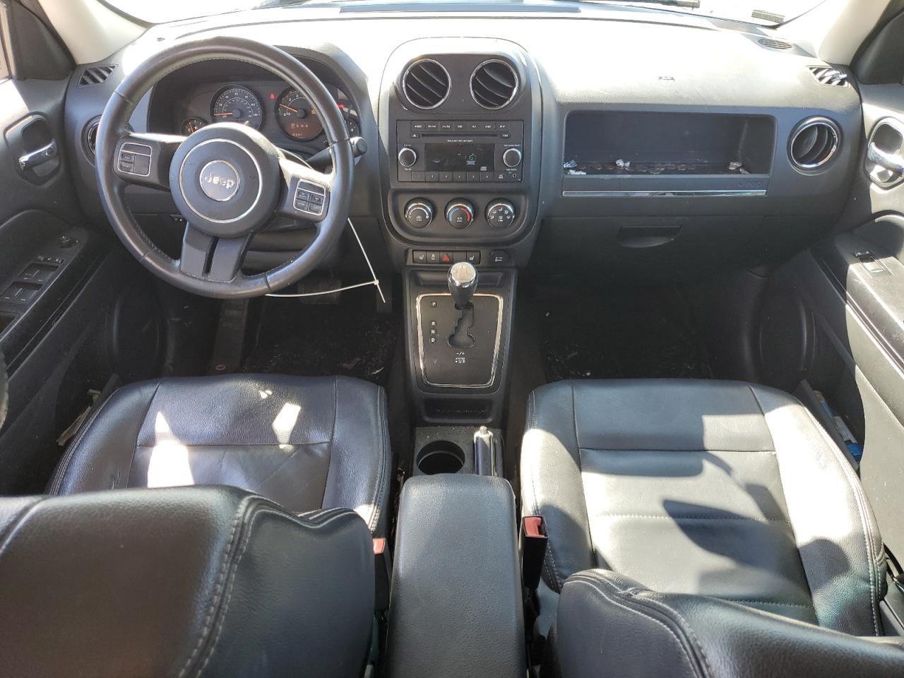 2014 Jeep Liberty (Patriot) VIN 1C4NJPFA9ED758298 Copart auction photo, front end / side damage thumbnail 8