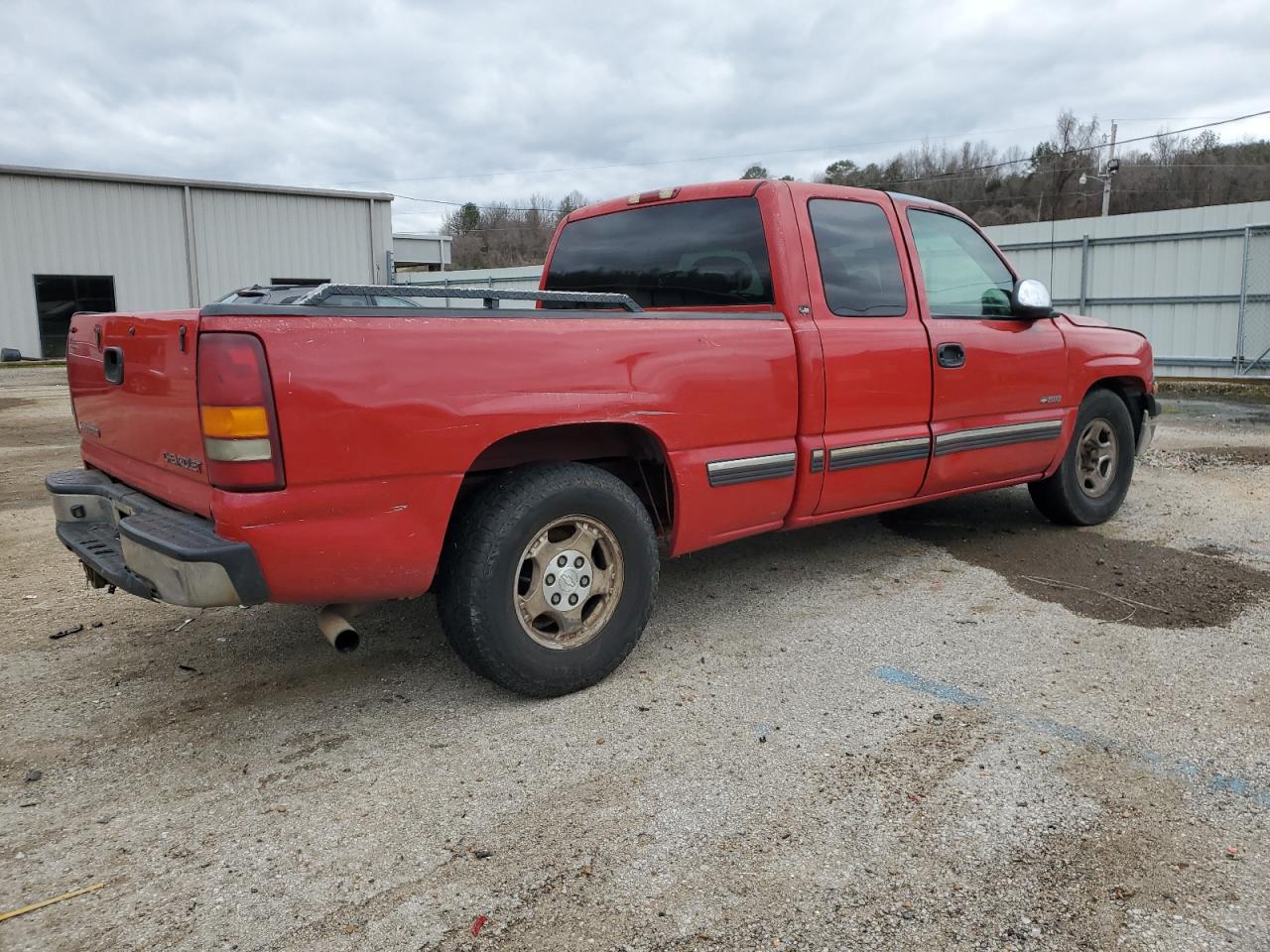 2001 Chevrolet Silverado VIN 2GCEC19T811132154 Copart auction photo, front end / all over damage thumbnail 3