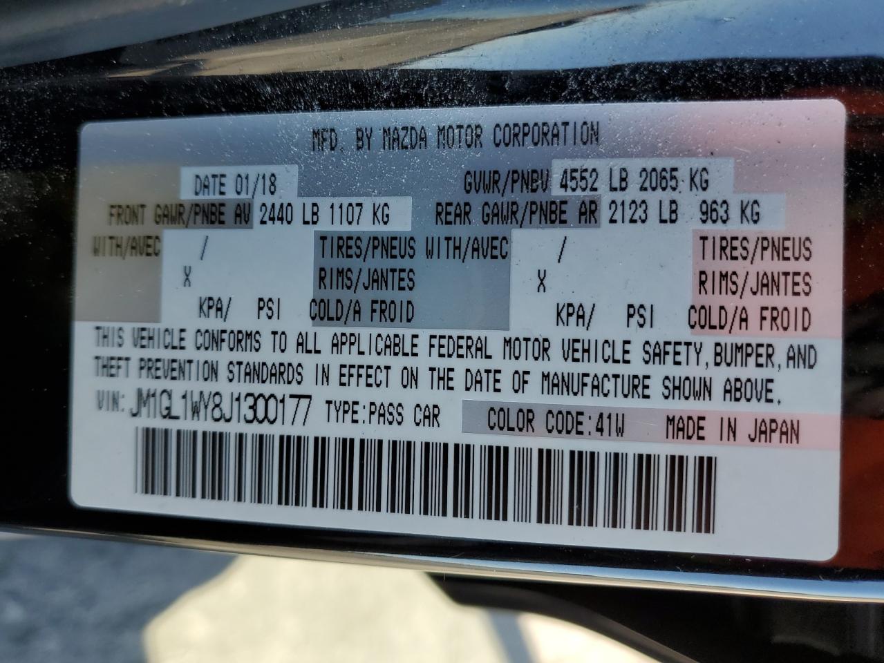 2018 Mazda 6 VIN JM1GL1WY8J1300177 Copart auction photo, vandalism / minor dent/scratches damage thumbnail 12