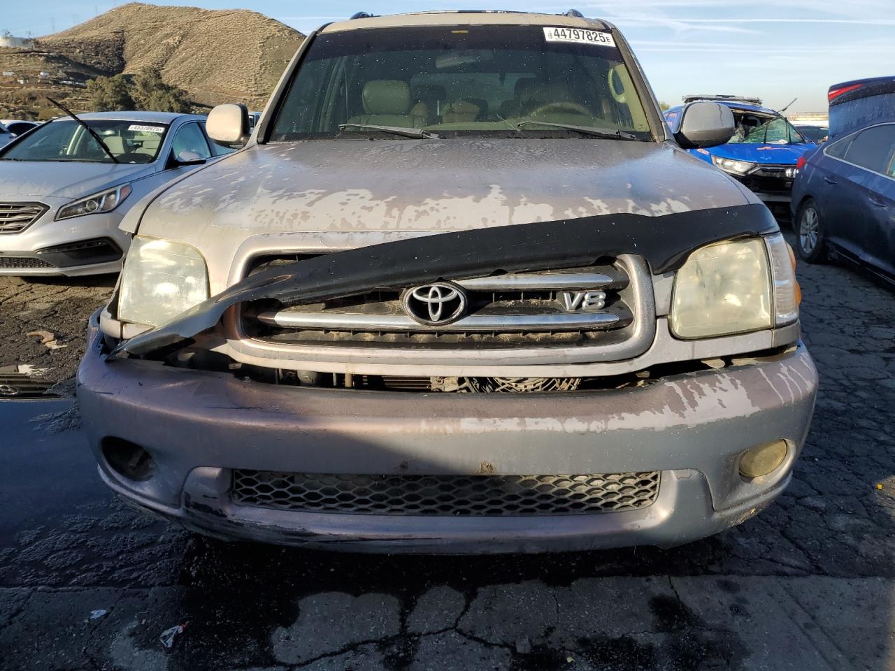 2001 Toyota Sequoia VIN 5TDZT38A71S034111 Copart auction photo, front end / rear end damage thumbnail 5
