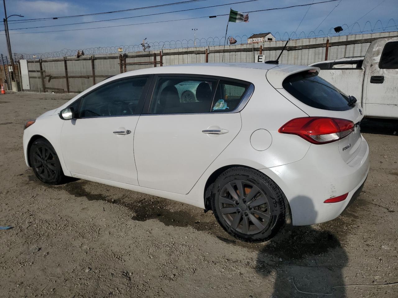 2015 KIA Forte VIN KNAFX5A86F5317037 Copart auction photo, stripped damage thumbnail 2
