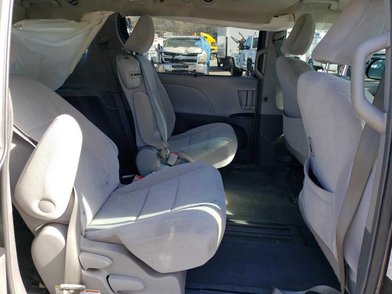 2015 Toyota Sienna VIN 5TDKK3DC0FS650431 Copart auction photo, front end damage thumbnail 12
