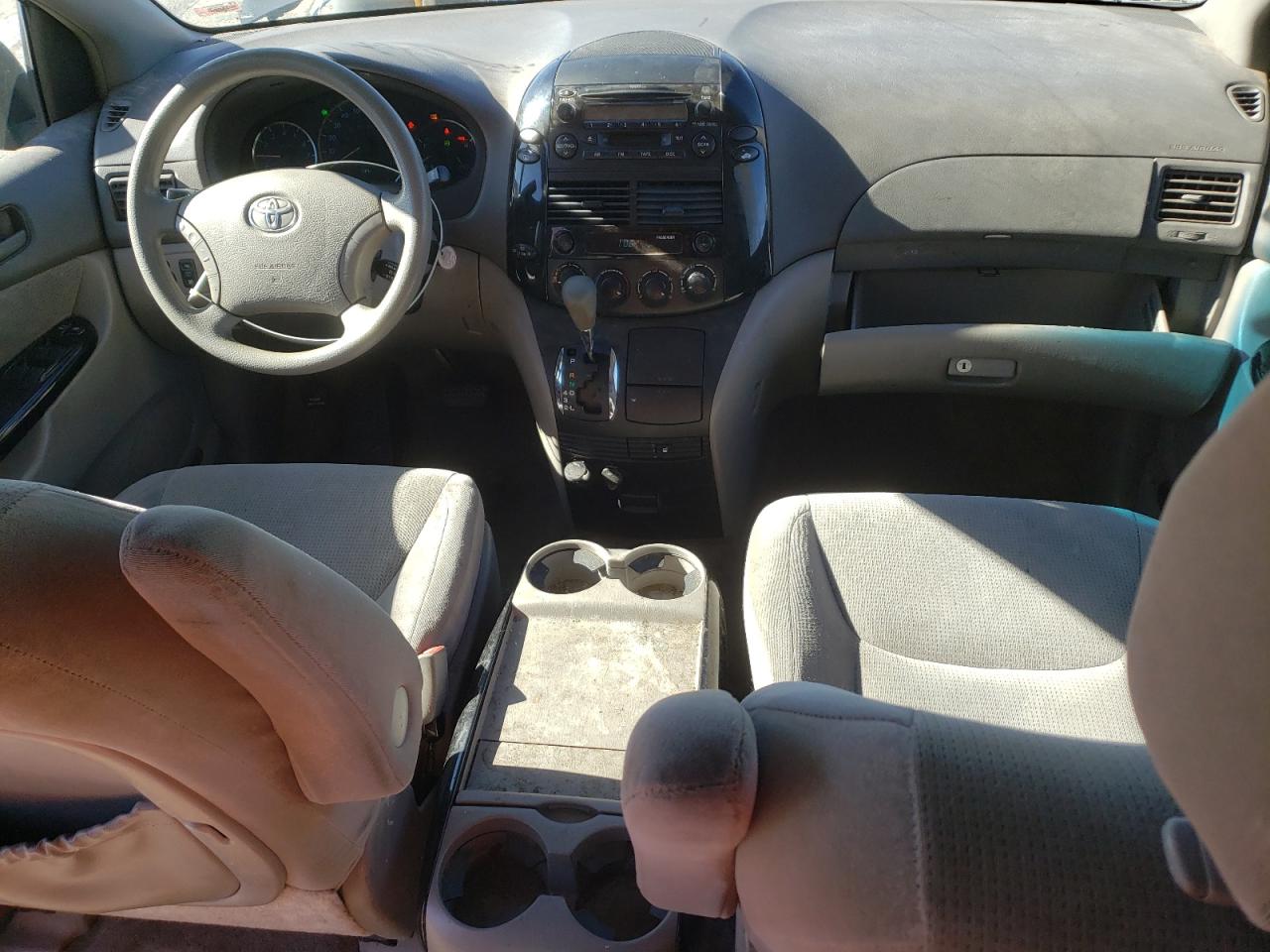 2005 Toyota Sienna VIN 5TDZA23C15S346911 Copart auction photo, front end / minor dent/scratches damage thumbnail 8