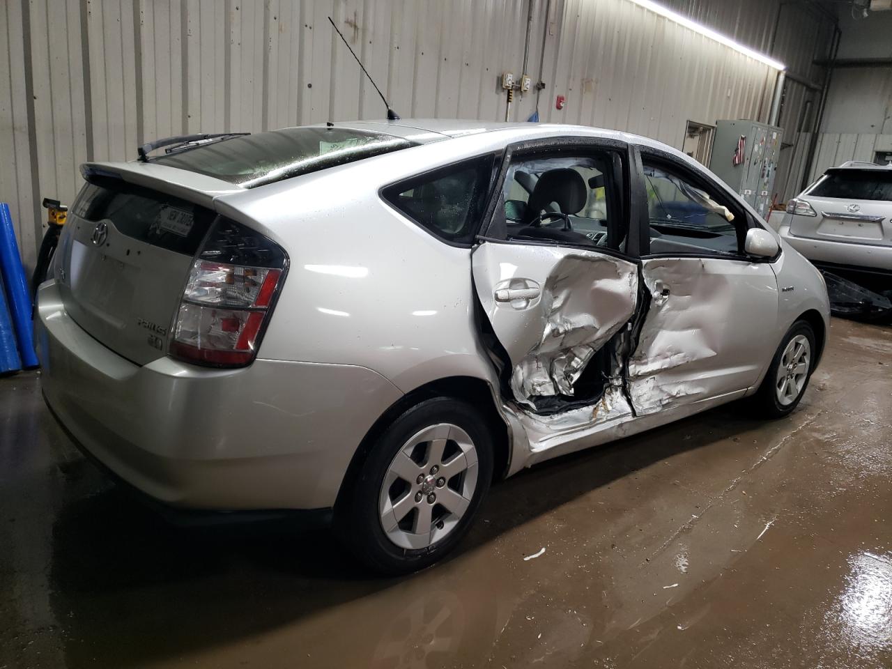 2005 Toyota Prius VIN JTDKB20U353047059 Copart auction photo, side damage thumbnail 3
