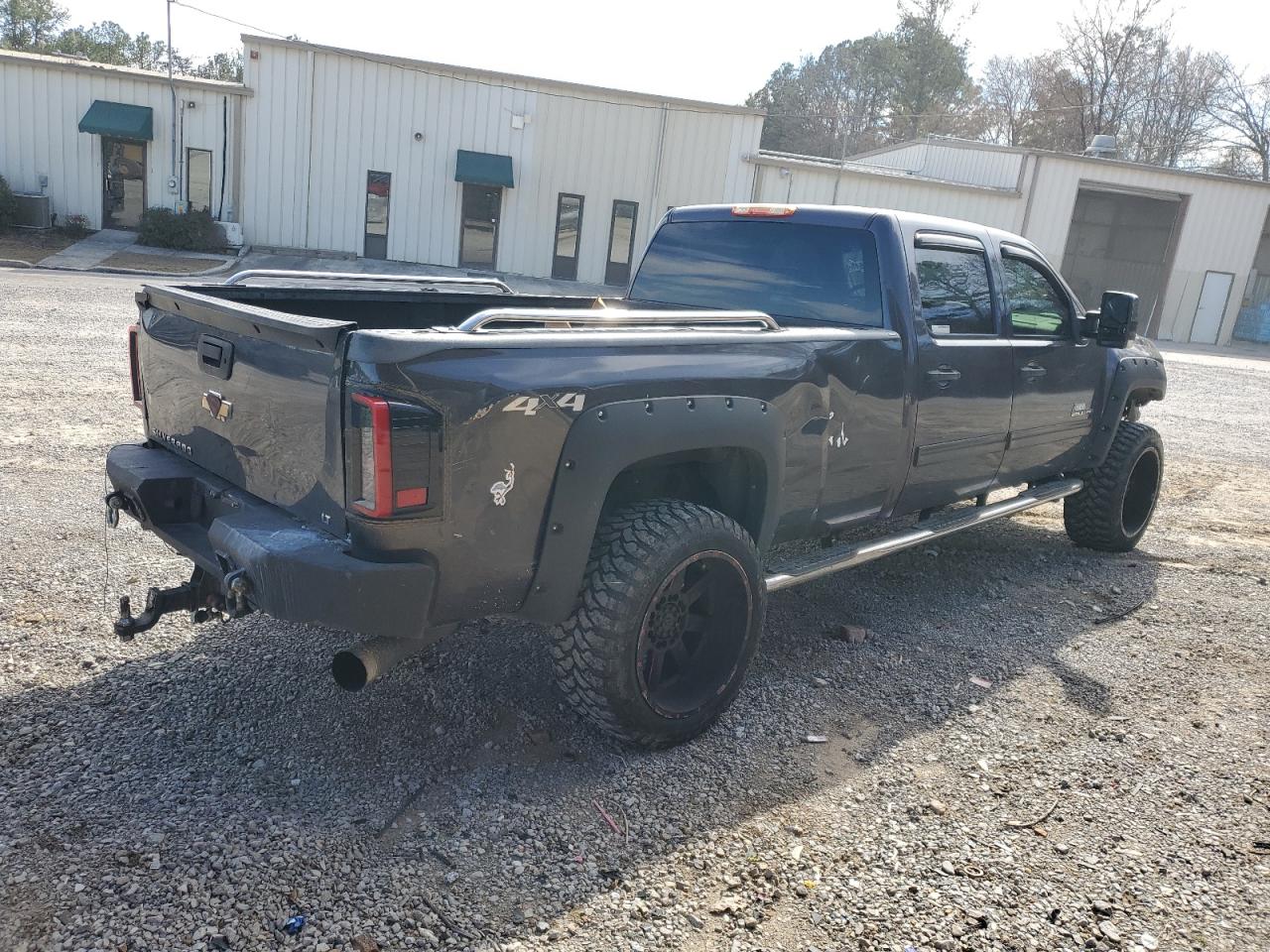 2011 Chevrolet Silverado VIN 1GC1KXC87BF137171 Copart auction photo, vandalism damage thumbnail 3