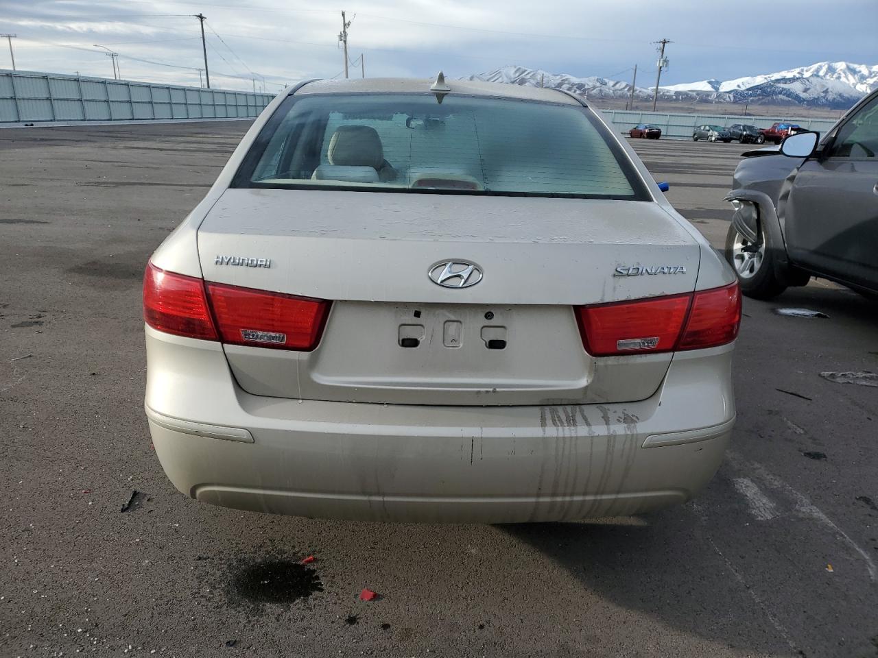 2009 Hyundai Sonata VIN 5NPET46CX9H447635 Copart auction photo, normal wear damage thumbnail 6
