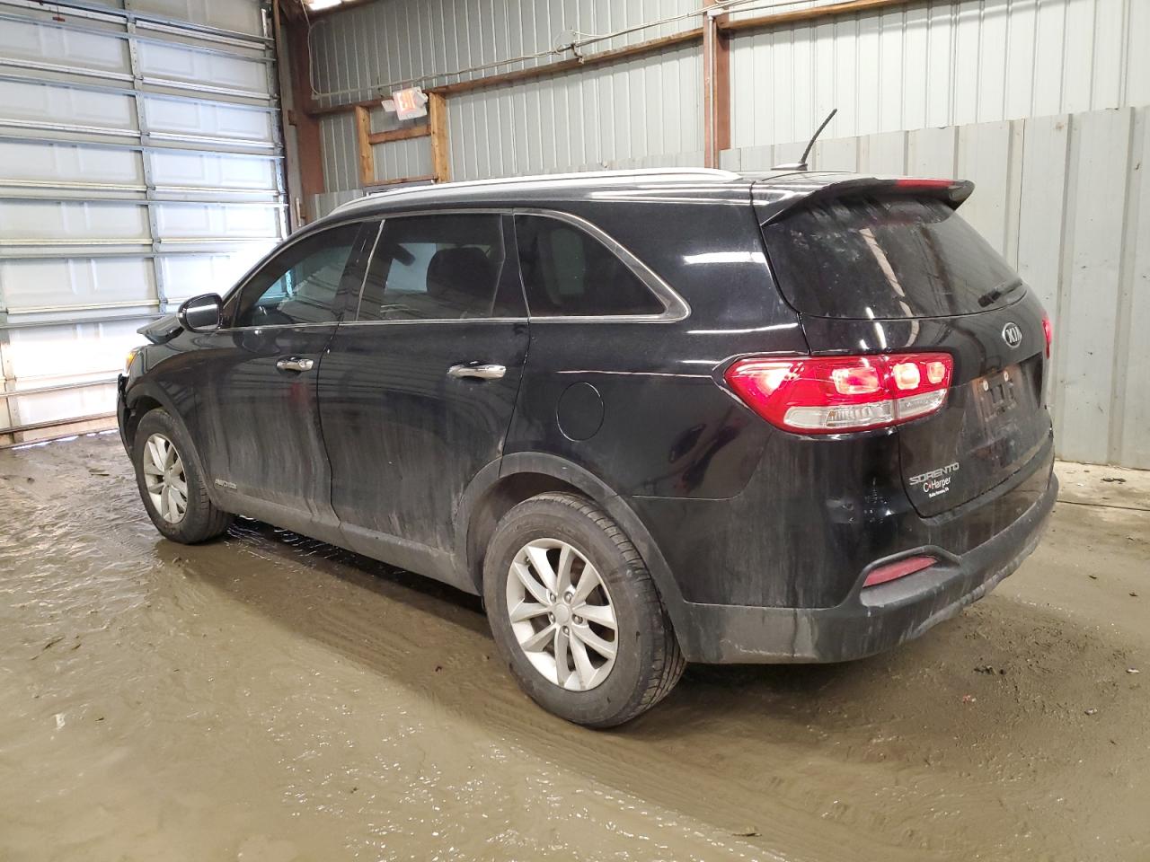 2017 KIA Sorento VIN 5XYPGDA54HG212210 Copart auction photo, front end damage thumbnail 2