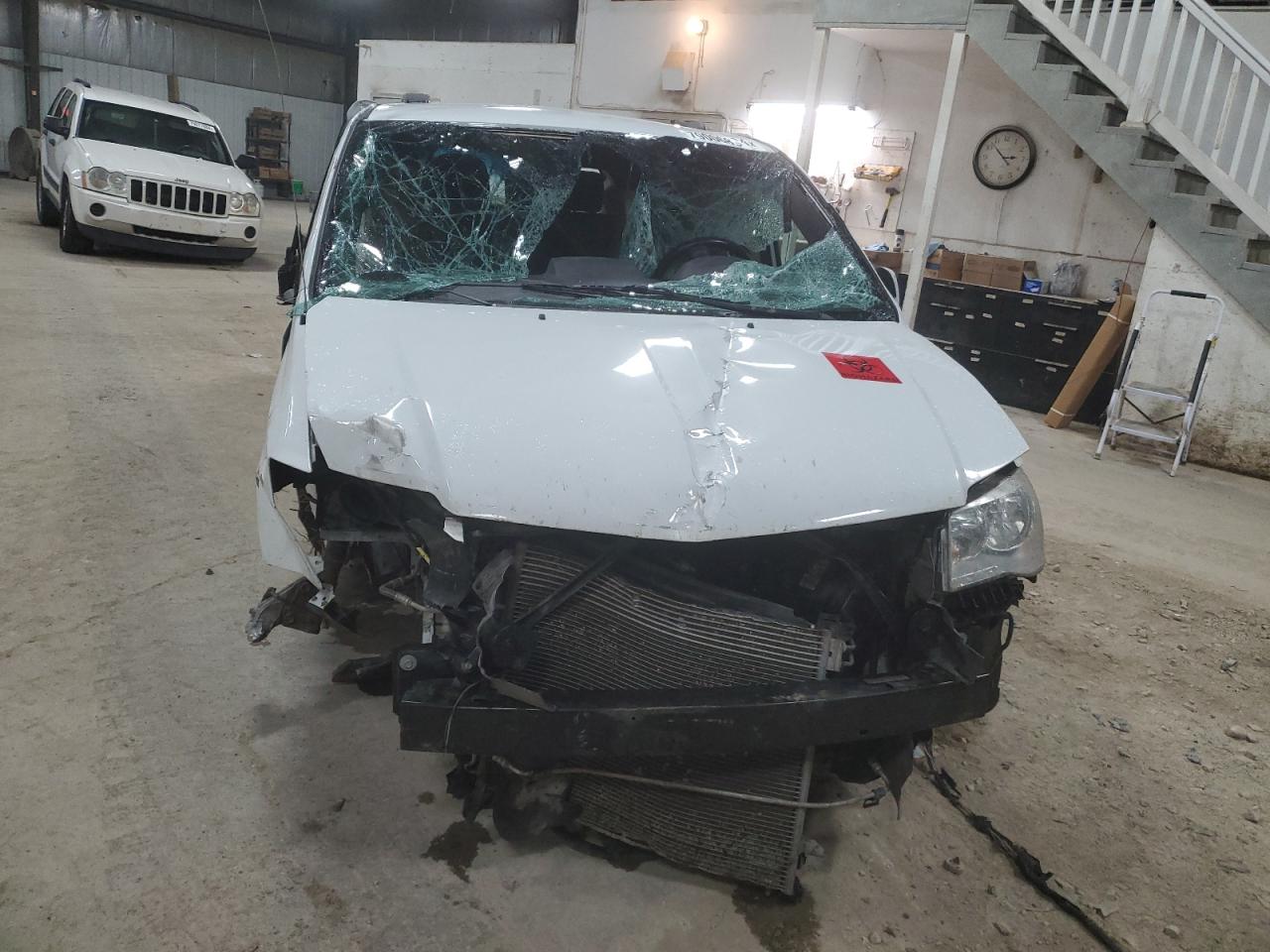 2017 Dodge Caravan VIN 2C4RDGCG1HR672292 Copart auction photo, rollover damage thumbnail 5