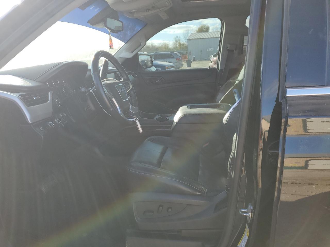 2016 GMC Yukon VIN 1GKS2GKC0GR453001 Copart auction photo, front end damage thumbnail 7