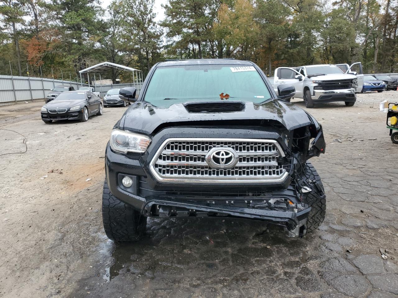2017 Toyota Tacoma VIN 3TMCZ5AN8HM102908 Copart auction photo, front end damage thumbnail 5