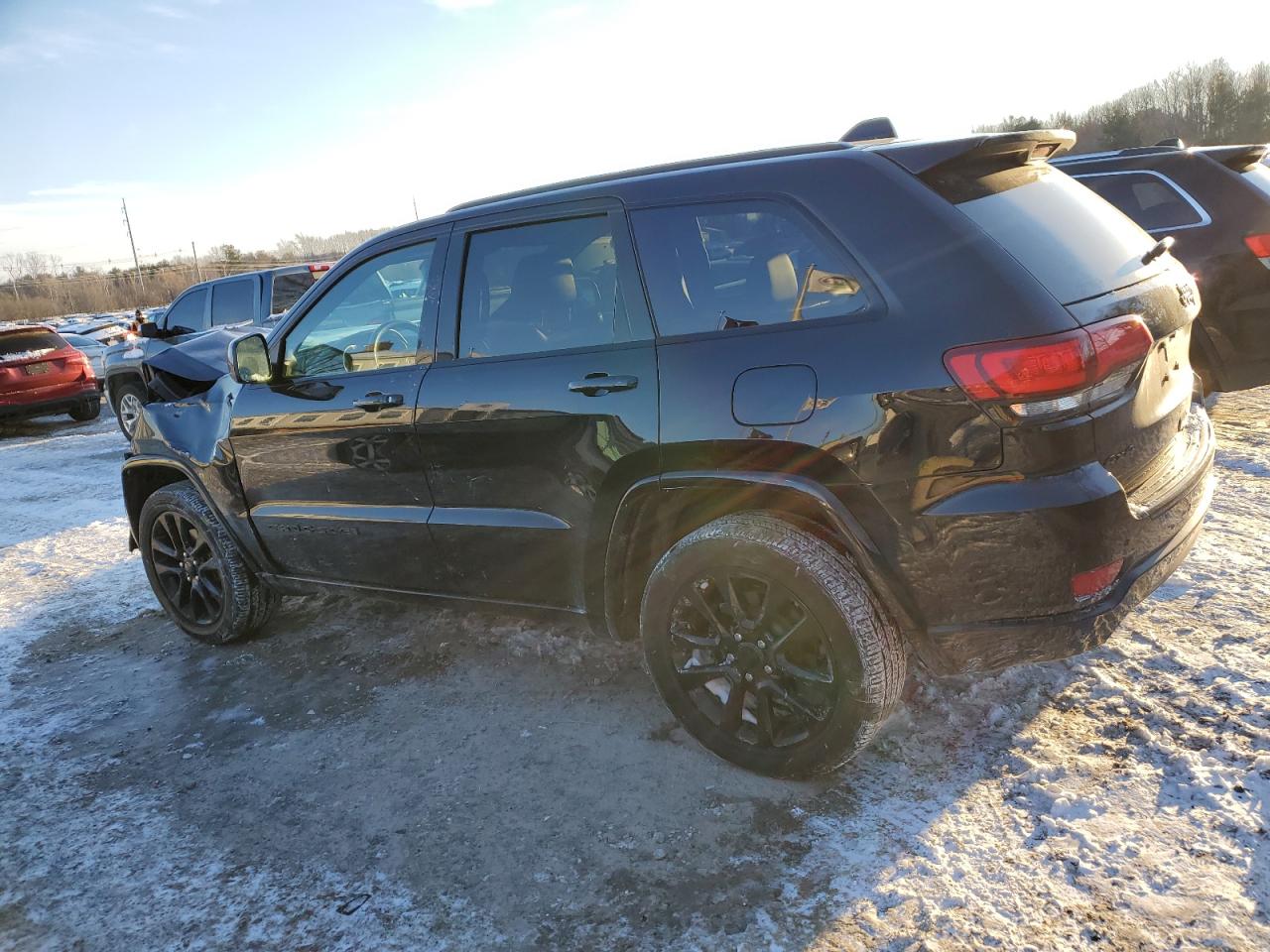 2018 Jeep Grand Cherokee VIN 1C4RJFAG2JC377738 Copart auction photo, front end damage thumbnail 2