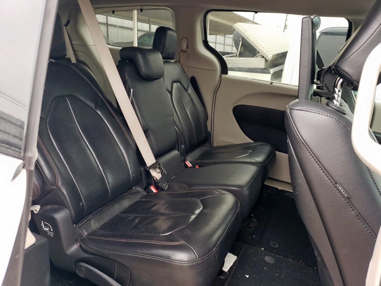 2017 Chrysler Pacifica VIN 2C4RC1EG9HR743848 Copart auction photo, front end damage thumbnail 11