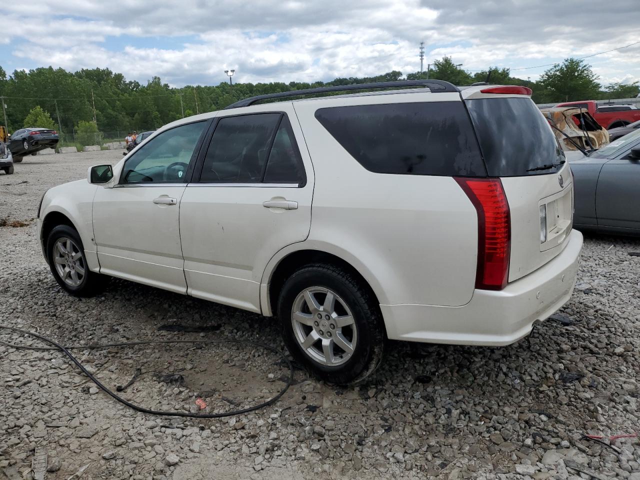 2007 Cadillac SRX VIN 1GYEE637270137805 Copart auction photo, front end damage thumbnail 2