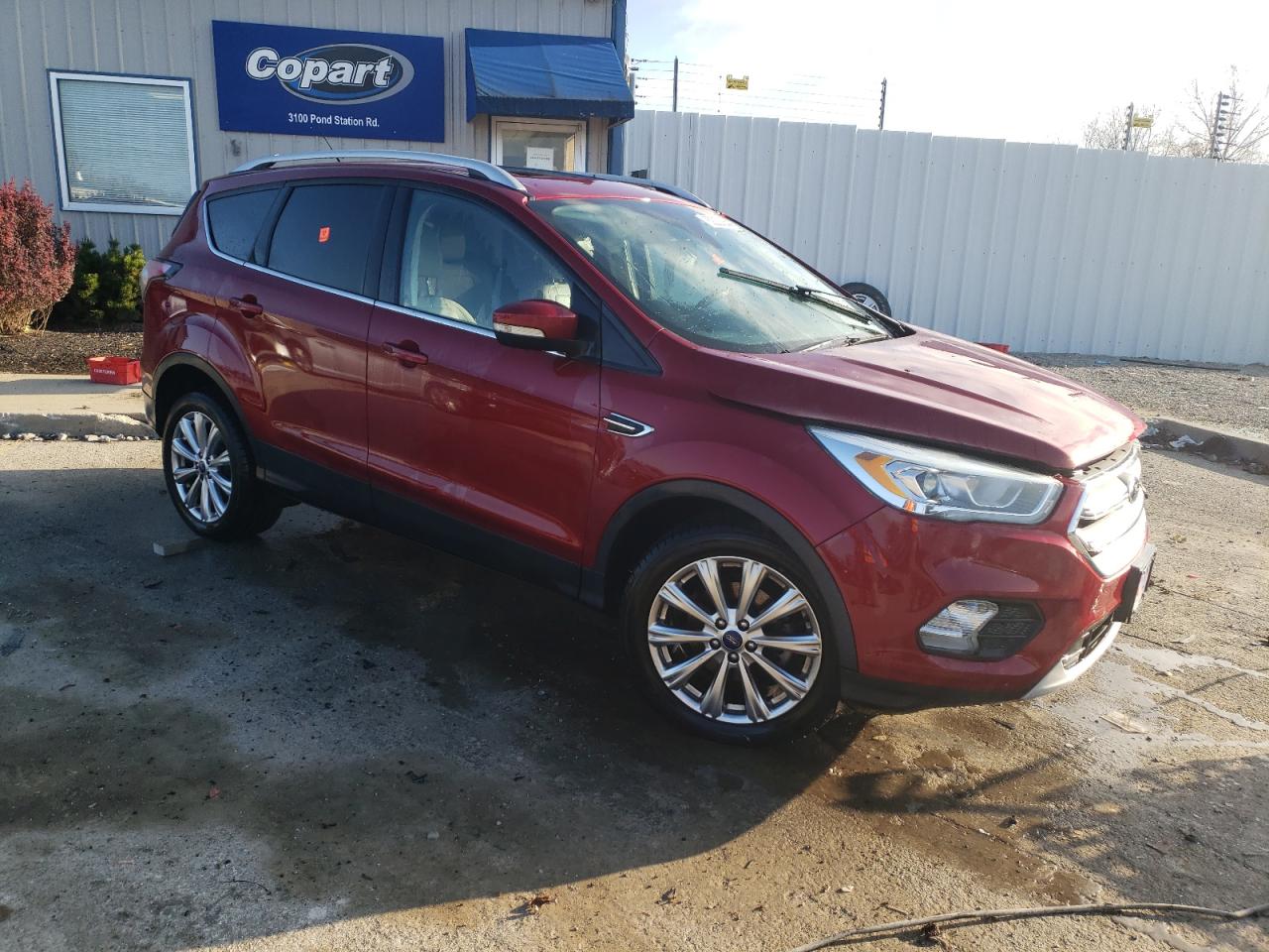 2017 Ford Escape VIN 1FMCU0JD5HUA77725 Copart auction photo, front end damage thumbnail 4