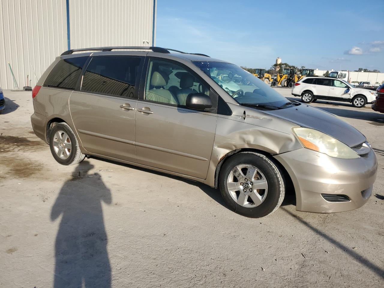 2006 Toyota Sienna VIN 5TDZA23C26S430429 Copart auction photo, front end damage thumbnail 4