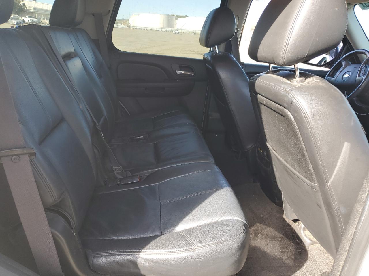 2014 Chevrolet Tahoe VIN 1GNSCBE04ER229764 Copart auction photo, side / front end damage thumbnail 11
