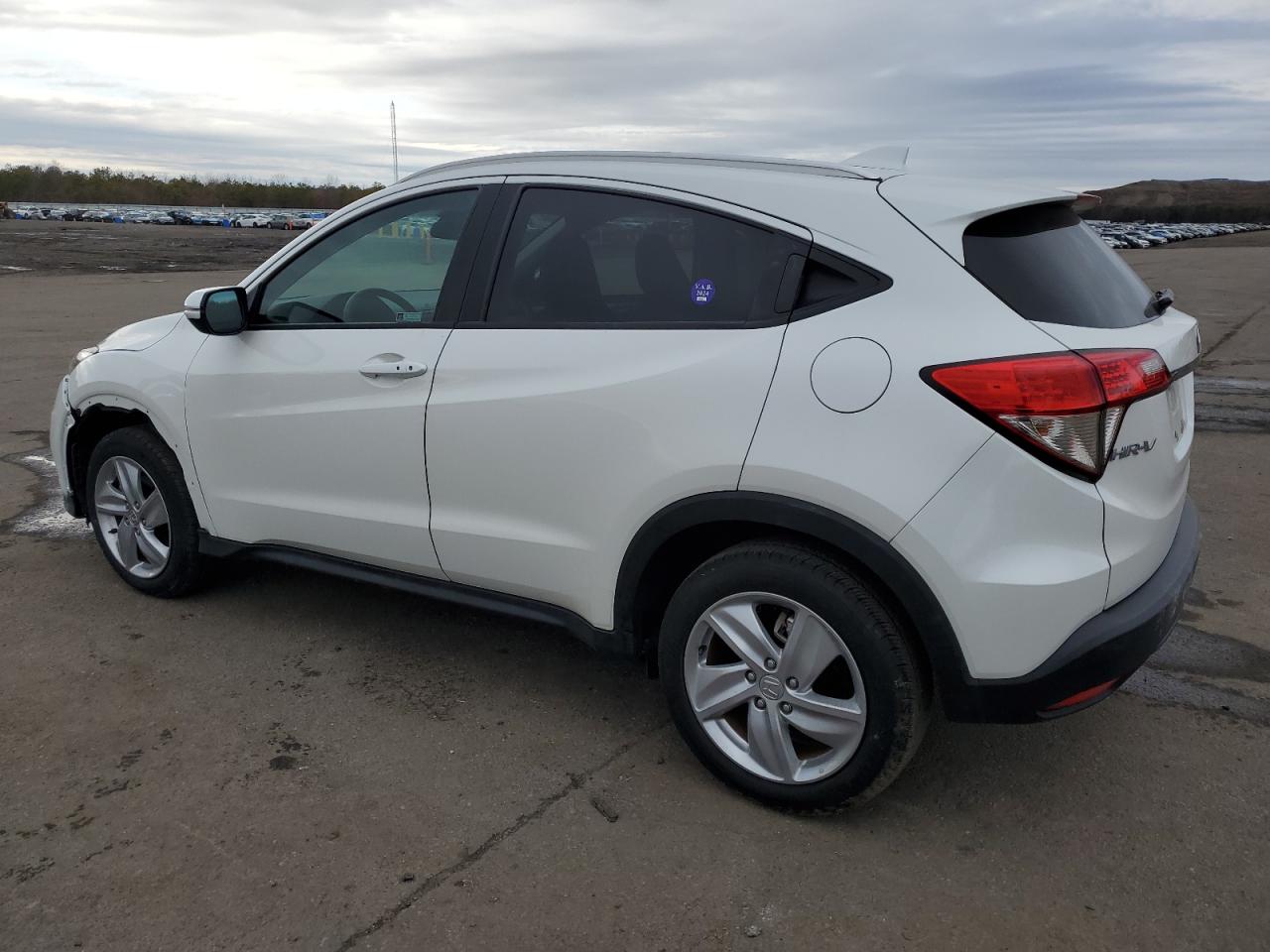 2020 Honda HR-V VIN 3CZRU6H57LM733088 Copart auction photo, front end / minor dent/scratches damage thumbnail 2