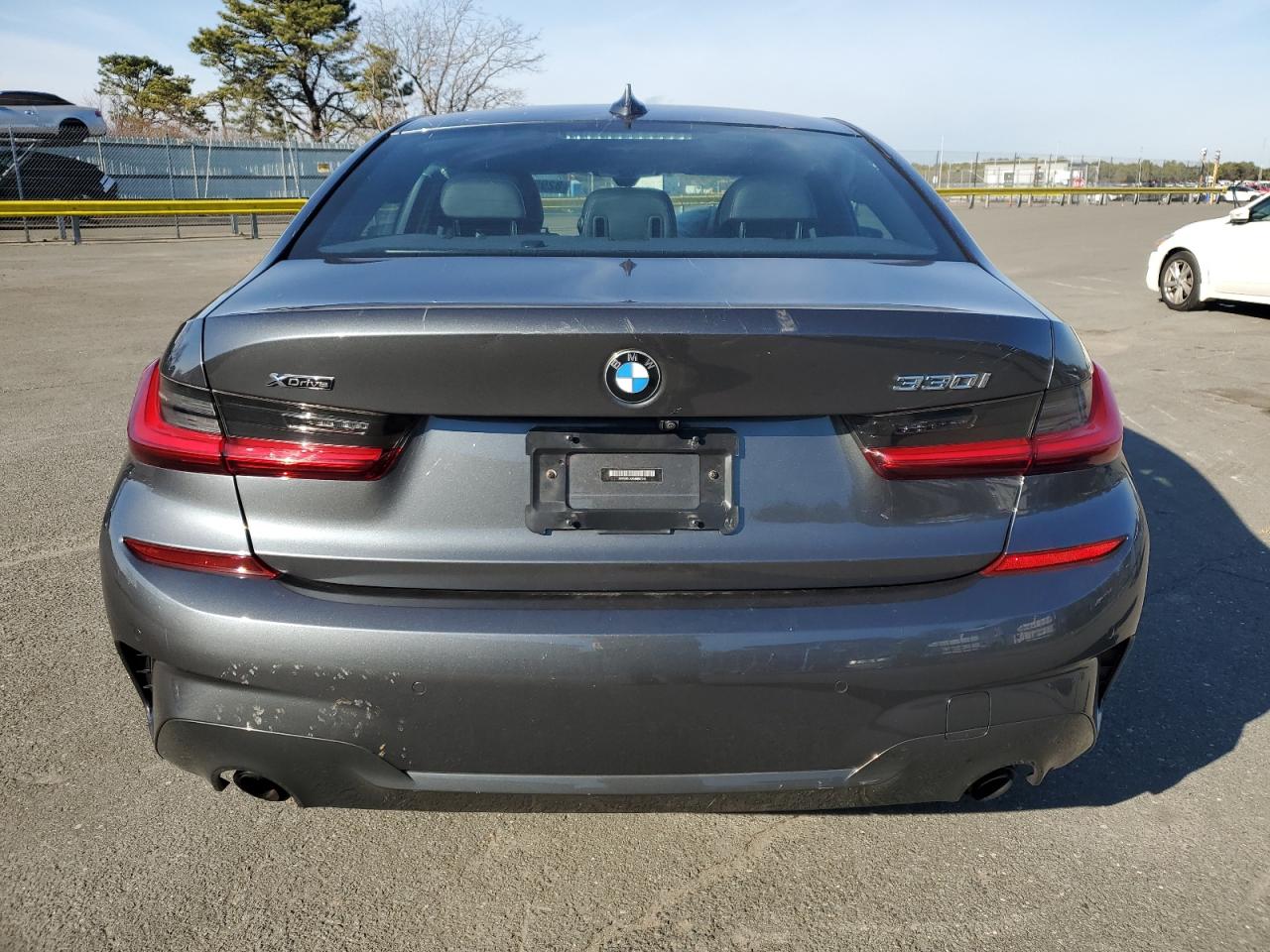 2021 BMW 3er VIN 3MW5R7J06M8B67510 Copart auction photo, front end / minor dent/scratches damage thumbnail 6