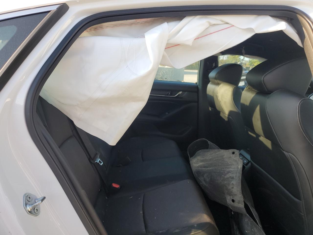 2022 Honda Accord VIN 1HGCV1F32NA068180 Copart auction photo, front end / side damage thumbnail 10