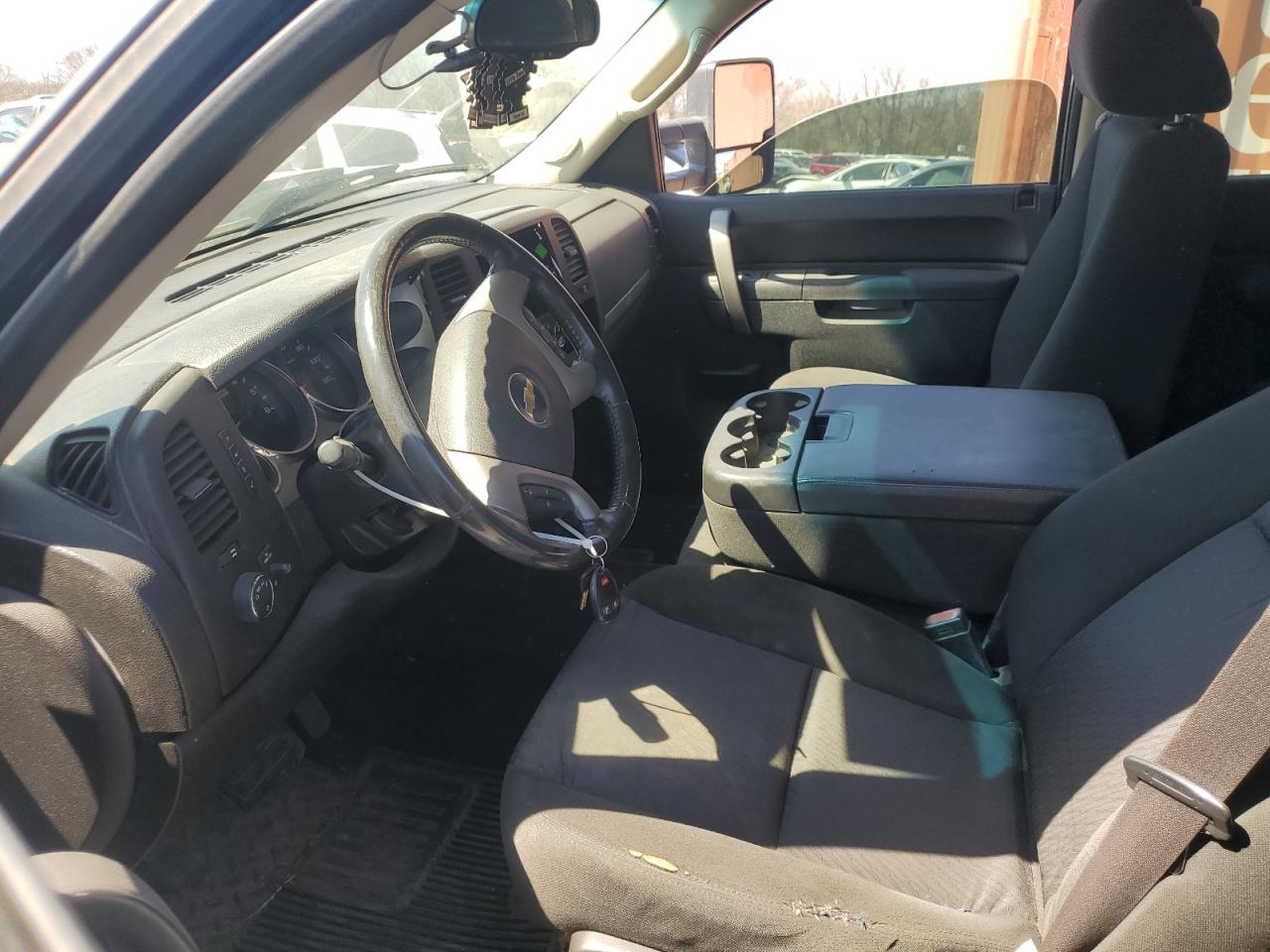 2011 Chevrolet Silverado VIN 3GCPKSE30BG194468 Copart auction photo, front end damage thumbnail 7