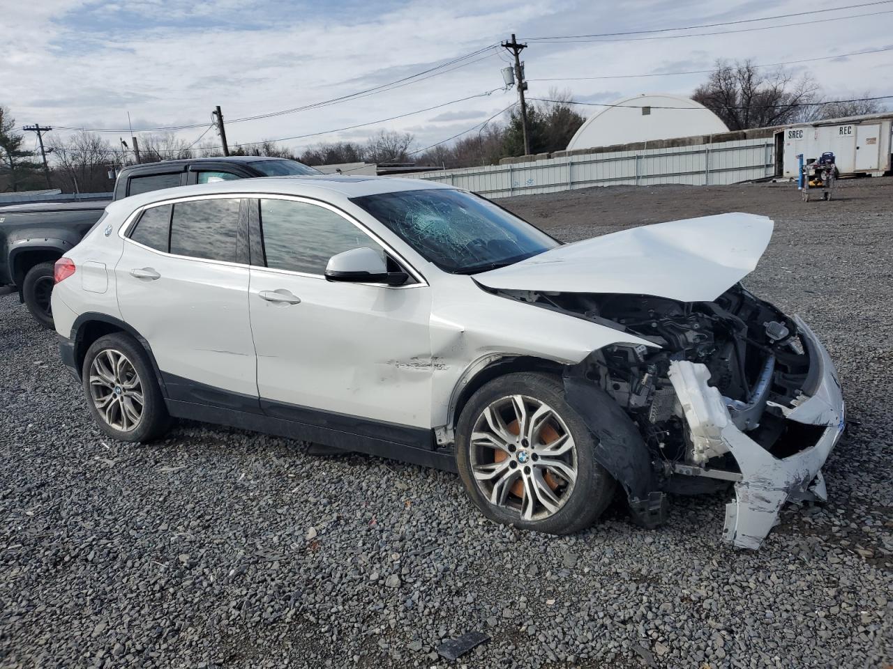 2018 BMW X2 VIN WBXYJ5C39JEF79177 Copart auction photo, front end / side damage thumbnail 4