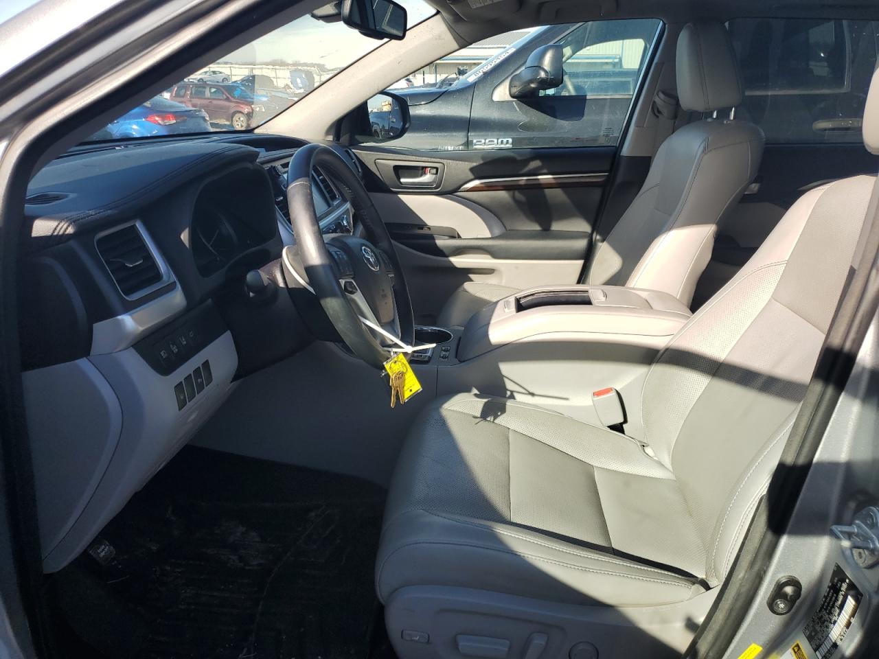 2015 Toyota Highlander VIN 5TDDKRFH2FS207699 Copart auction photo, side damage thumbnail 7