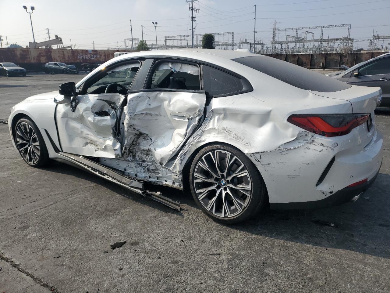 2023 BMW 4er VIN WBA63AV04PFP55575 Copart auction photo, side / rear end damage thumbnail 2