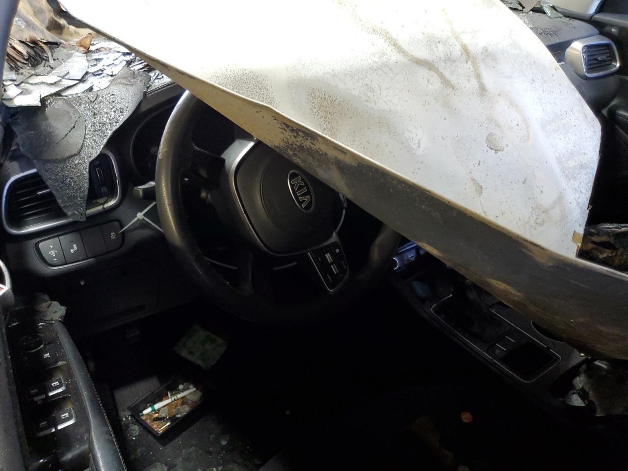 2019 KIA Sorento VIN 5XYPG4A30KG509142 Copart auction photo, burn - engine / burn - interior damage thumbnail 8