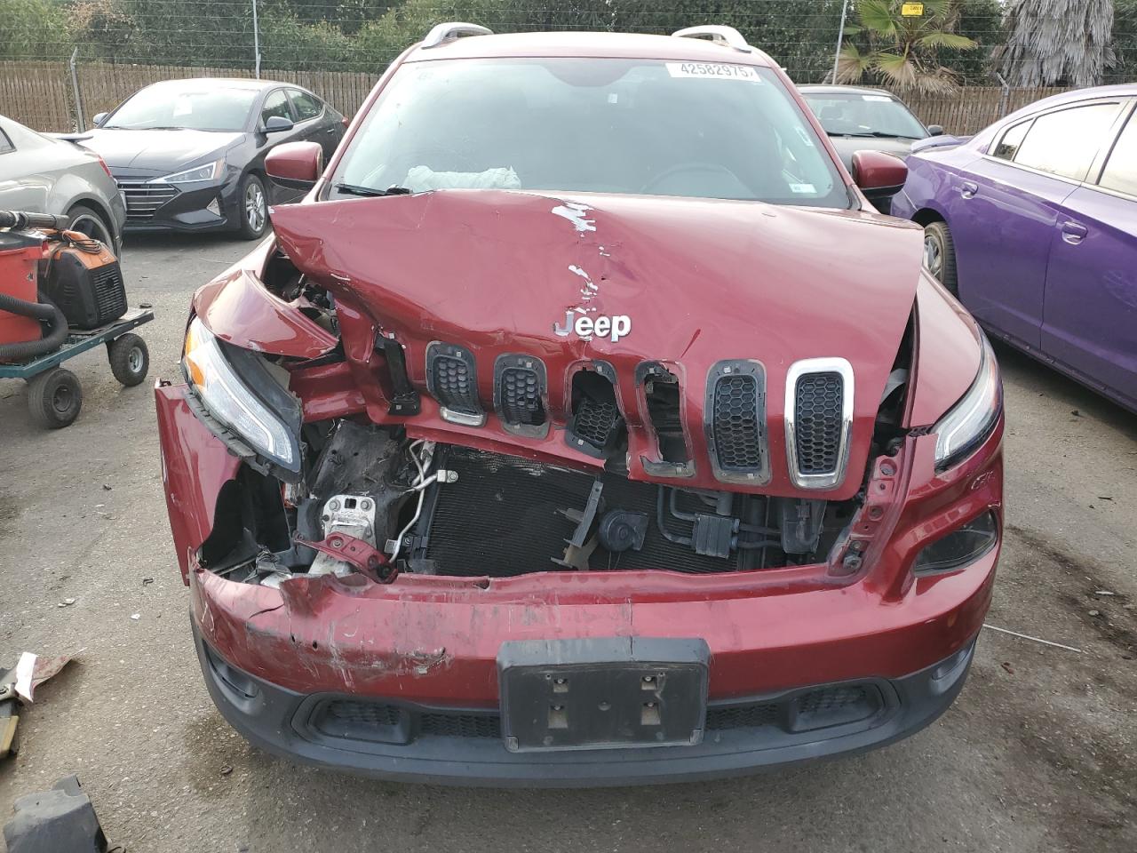 2017 Jeep Grand Cherokee VIN 1C4PJLCB7HW549374 Copart auction photo, front end damage thumbnail 5