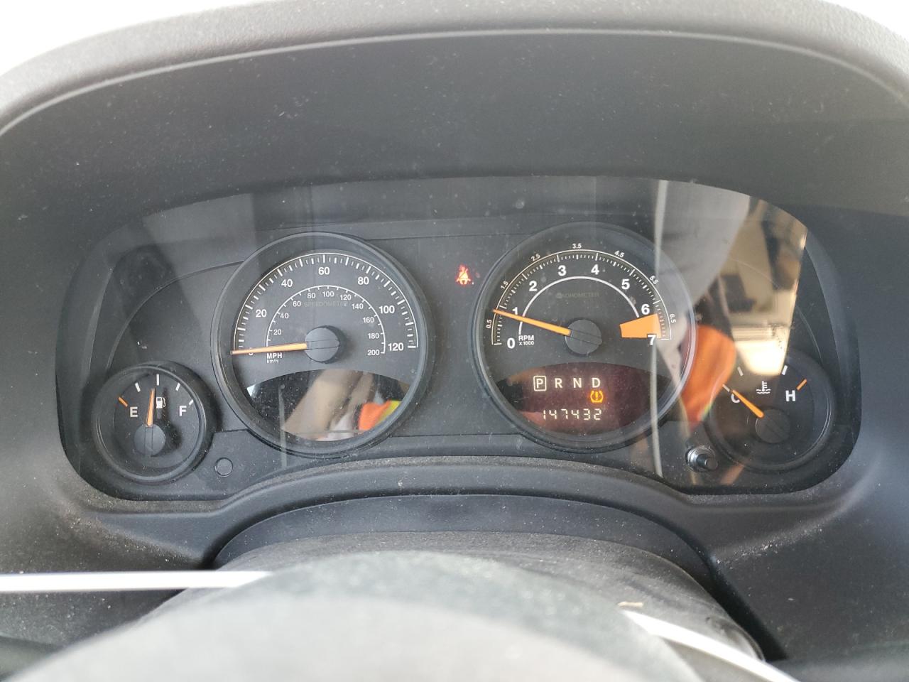 2015 Jeep Liberty (Patriot) VIN 1C4NJPFB8FD264556 Copart auction photo, rear end damage thumbnail 9
