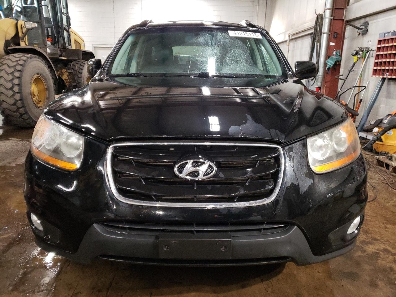 2011 Hyundai Santa Fe VIN 5XYZKDAGXBG045433 Copart auction photo, rear end / minor dent/scratches damage thumbnail 5