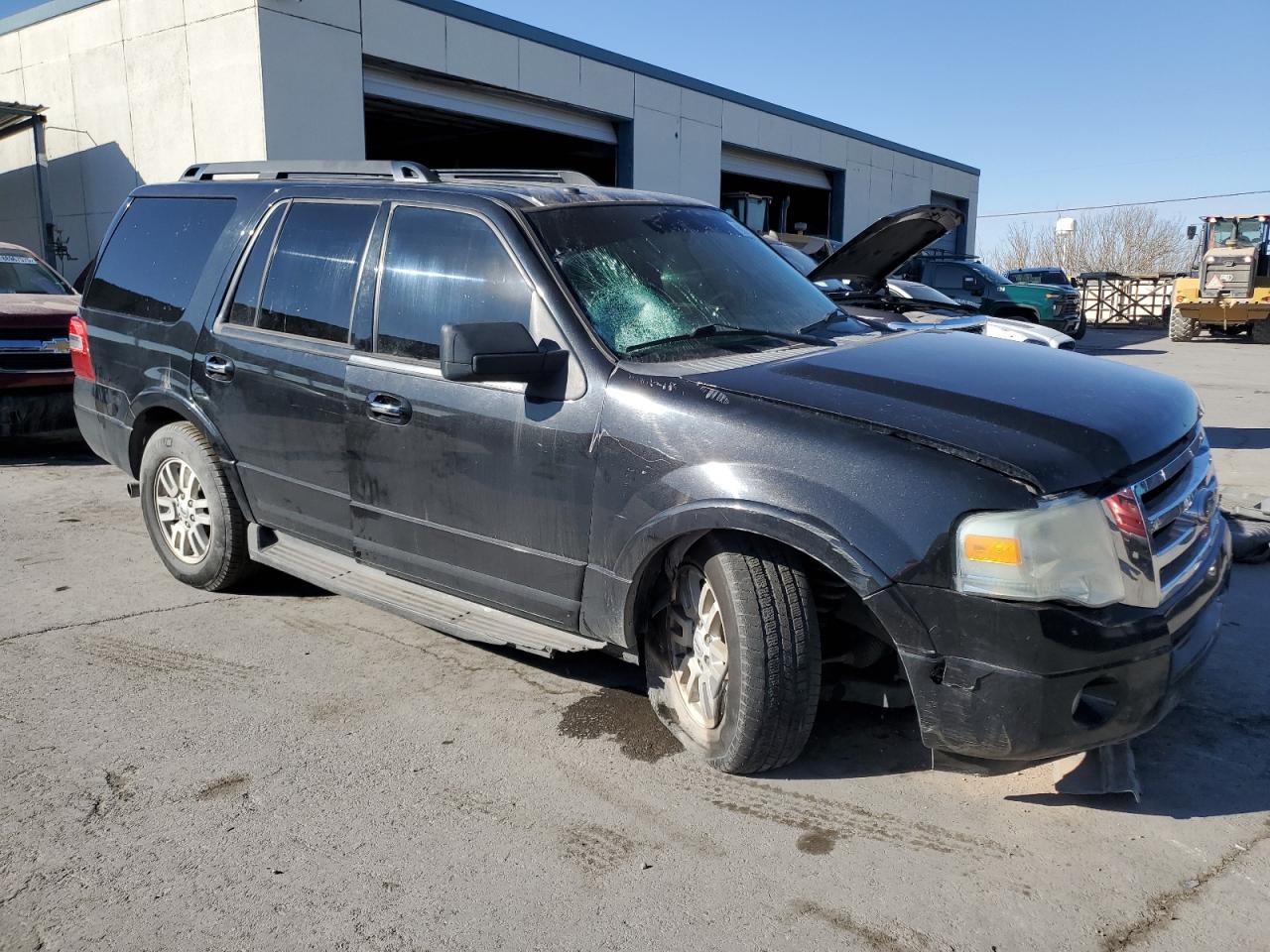 2013 Ford Expedition VIN 1FMJU1H56DEF27706 Copart auction photo, undercarriage / front end damage thumbnail 4