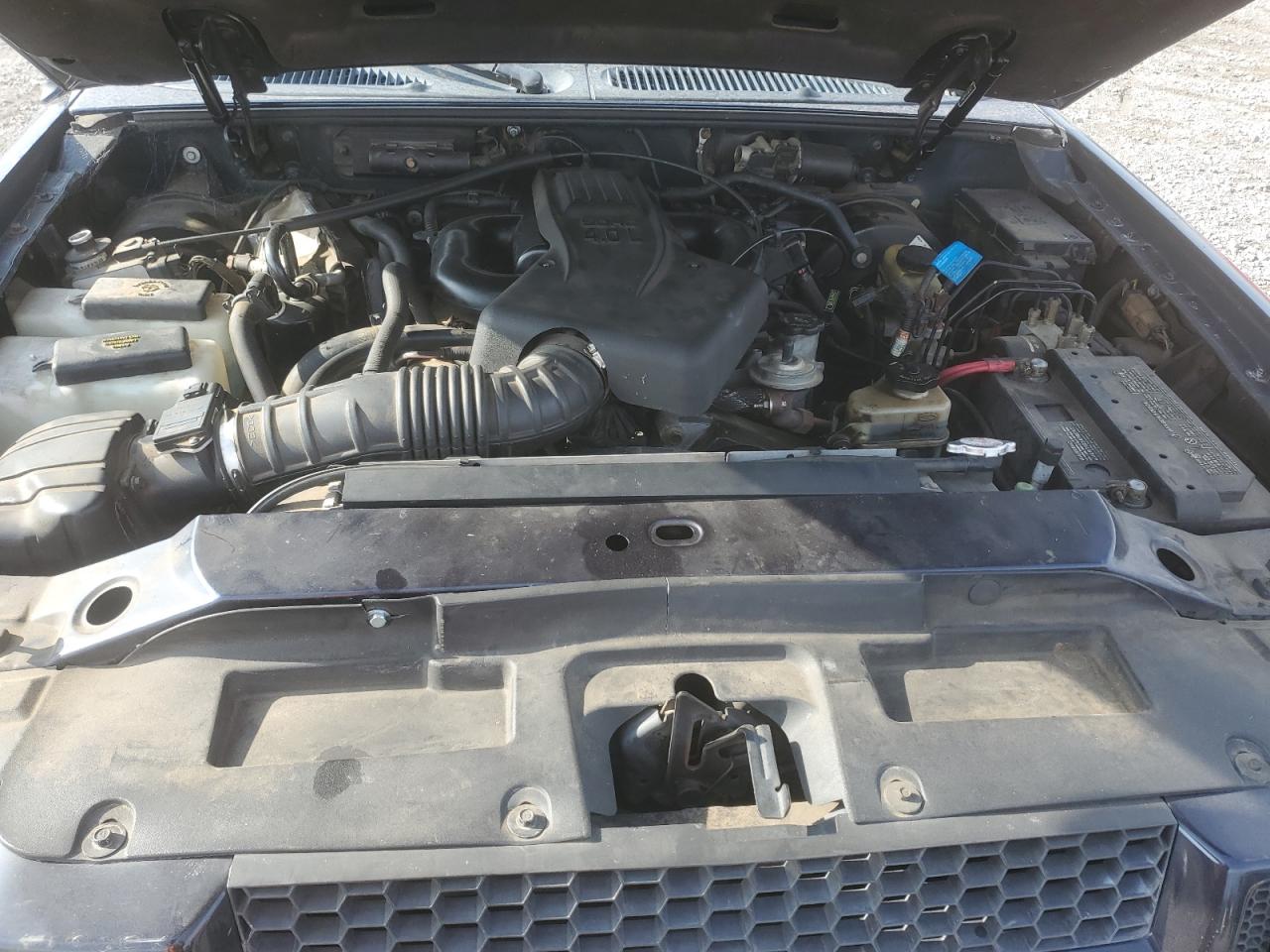 2001 Ford Explorer VIN 1FMZU67E71UA98708 Copart auction photo, rear end damage thumbnail 13
