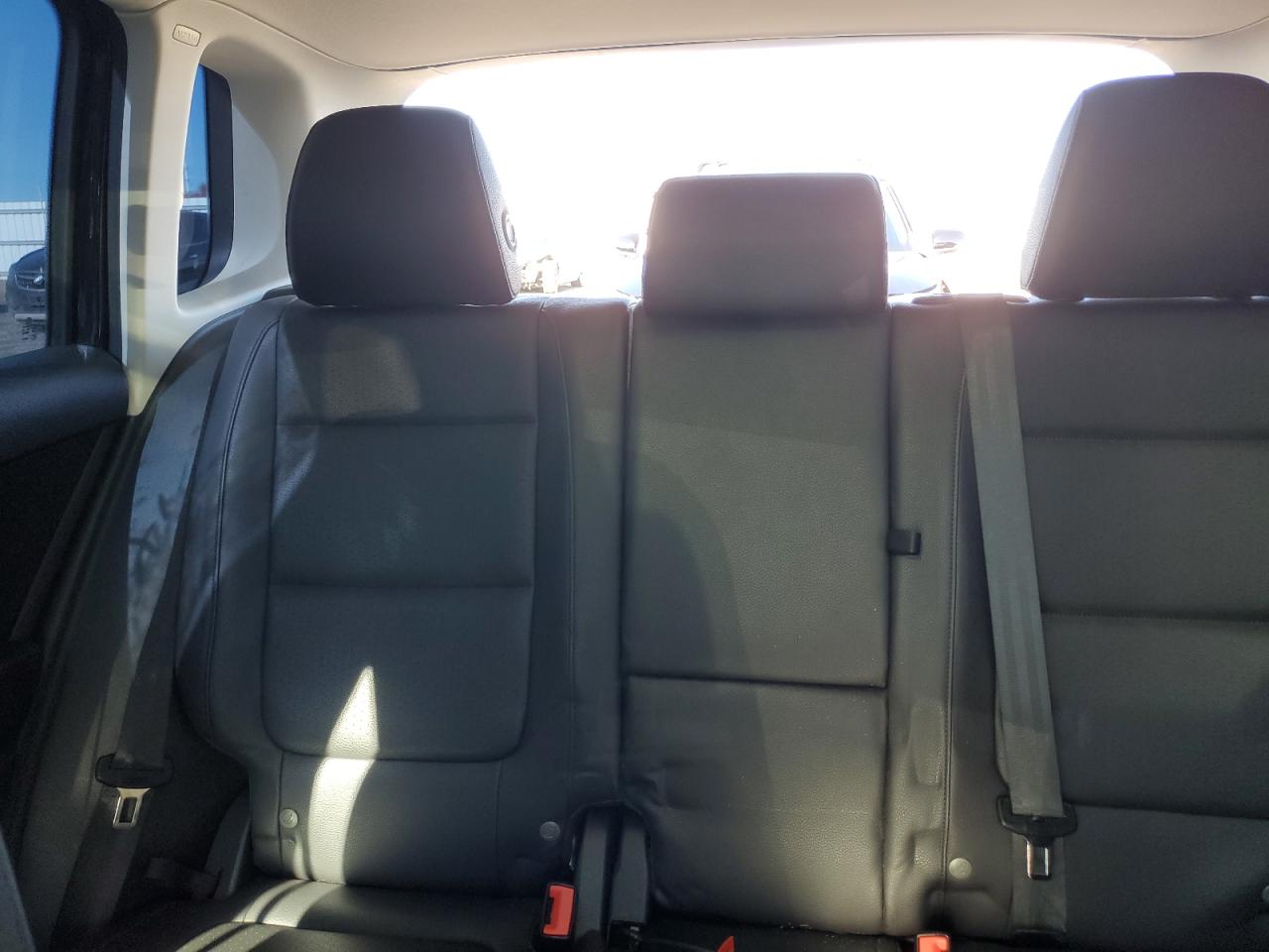 2016 Volkswagen Tiguan VIN WVGAV7AX0GW579097 Copart auction photo, front end damage thumbnail 10