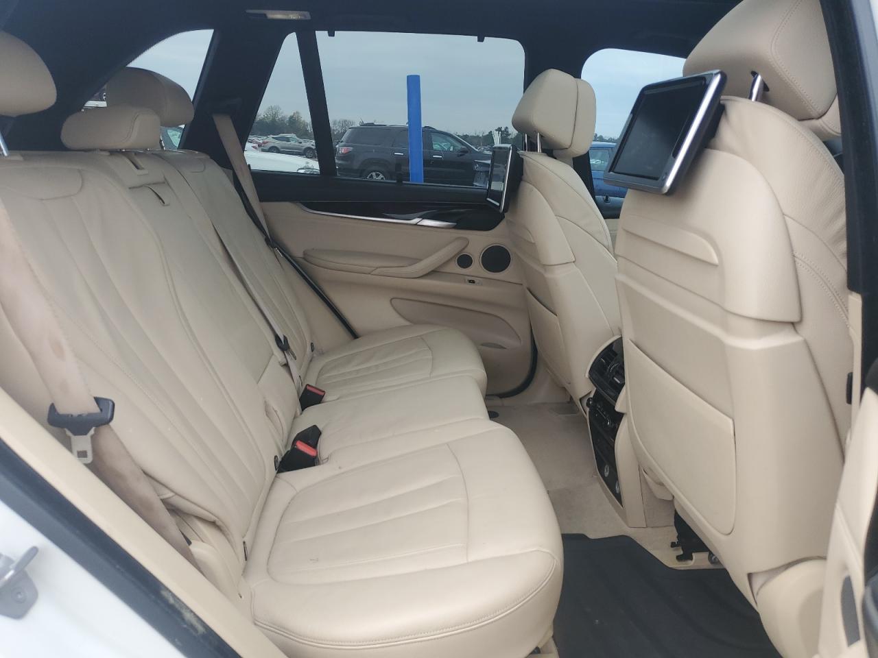 2015 BMW X5 VIN 5UXKR6C58F0J74155 Copart auction photo, minor dent/scratches damage thumbnail 10