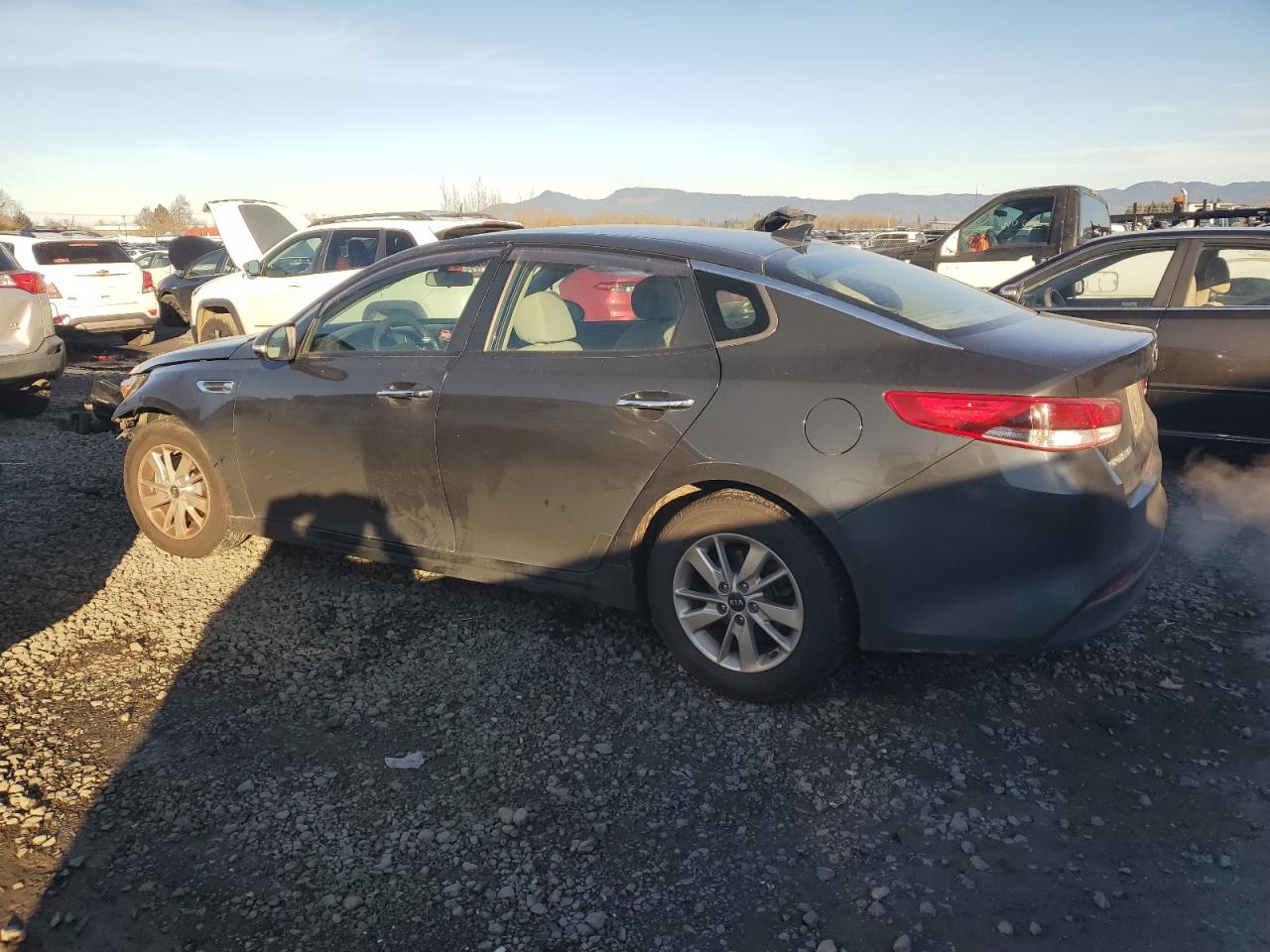 2016 KIA Optima VIN 5XXGT4L39GG017357 Copart auction photo, front end damage thumbnail 2