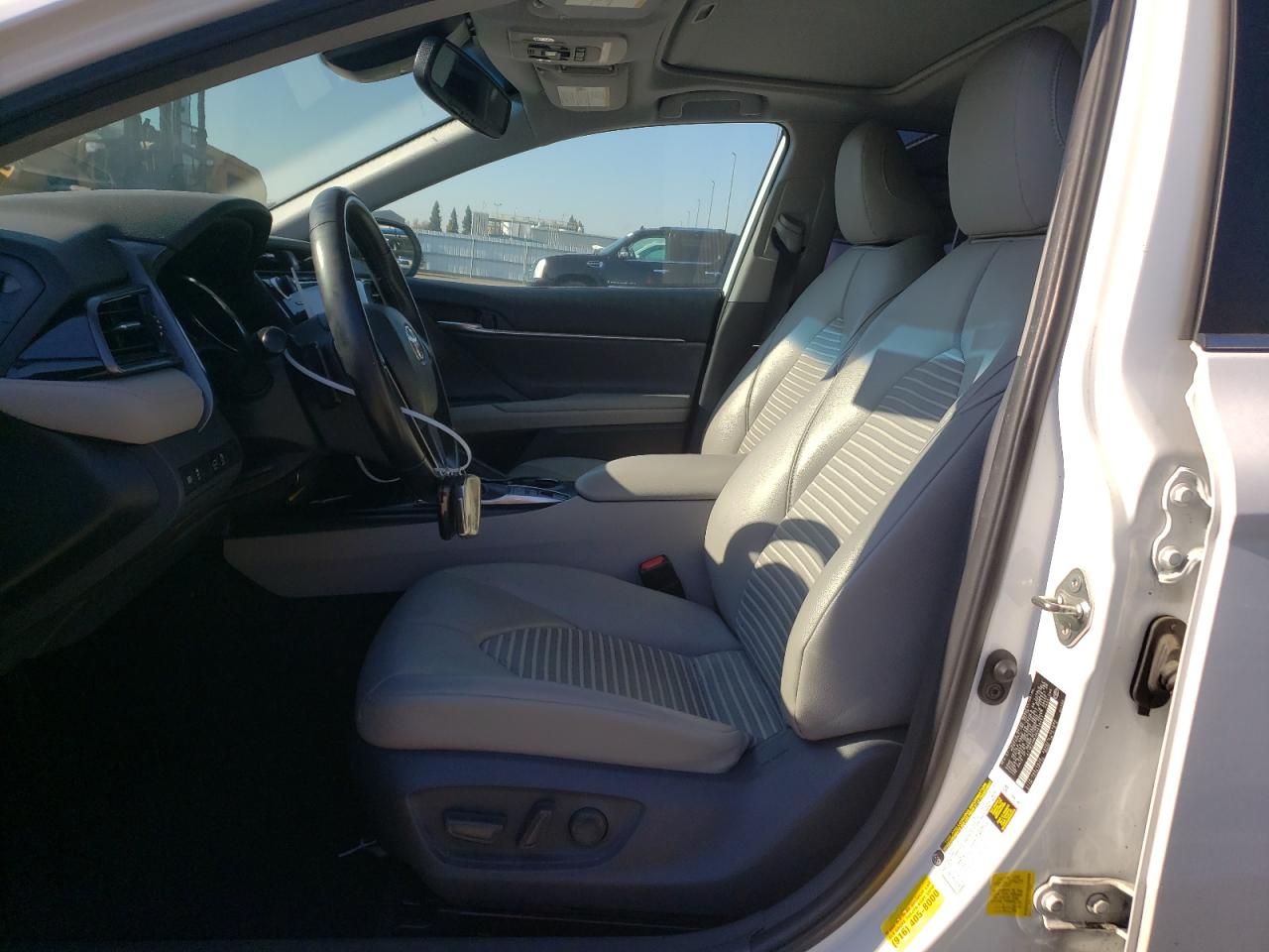 2019 Toyota Camry VIN 4T1B21HKXKU519451 Copart auction photo, rear end damage thumbnail 7