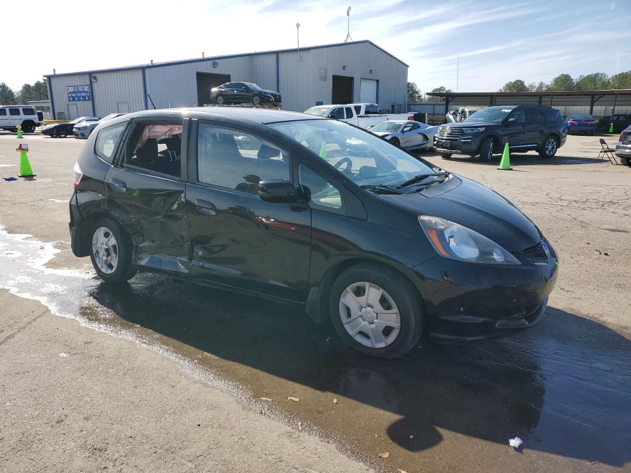 2013 Honda Fit VIN JHMGE8H3XDC080875 Copart auction photo, side / rear end damage thumbnail 4