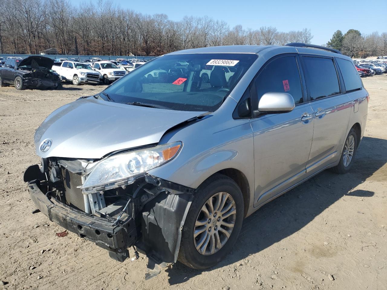 2015 Toyota Sienna VIN 5TDYK3DC5FS626748