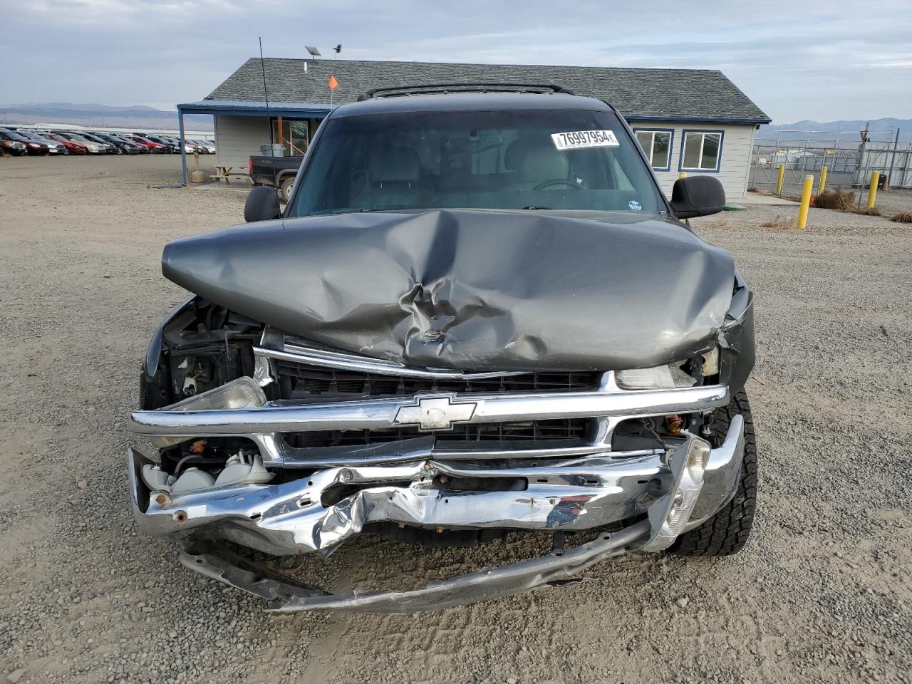 2001 Chevrolet Tahoe VIN 1GNEK13T11J144719 Copart auction photo, front end / minor dent/scratches damage thumbnail 5