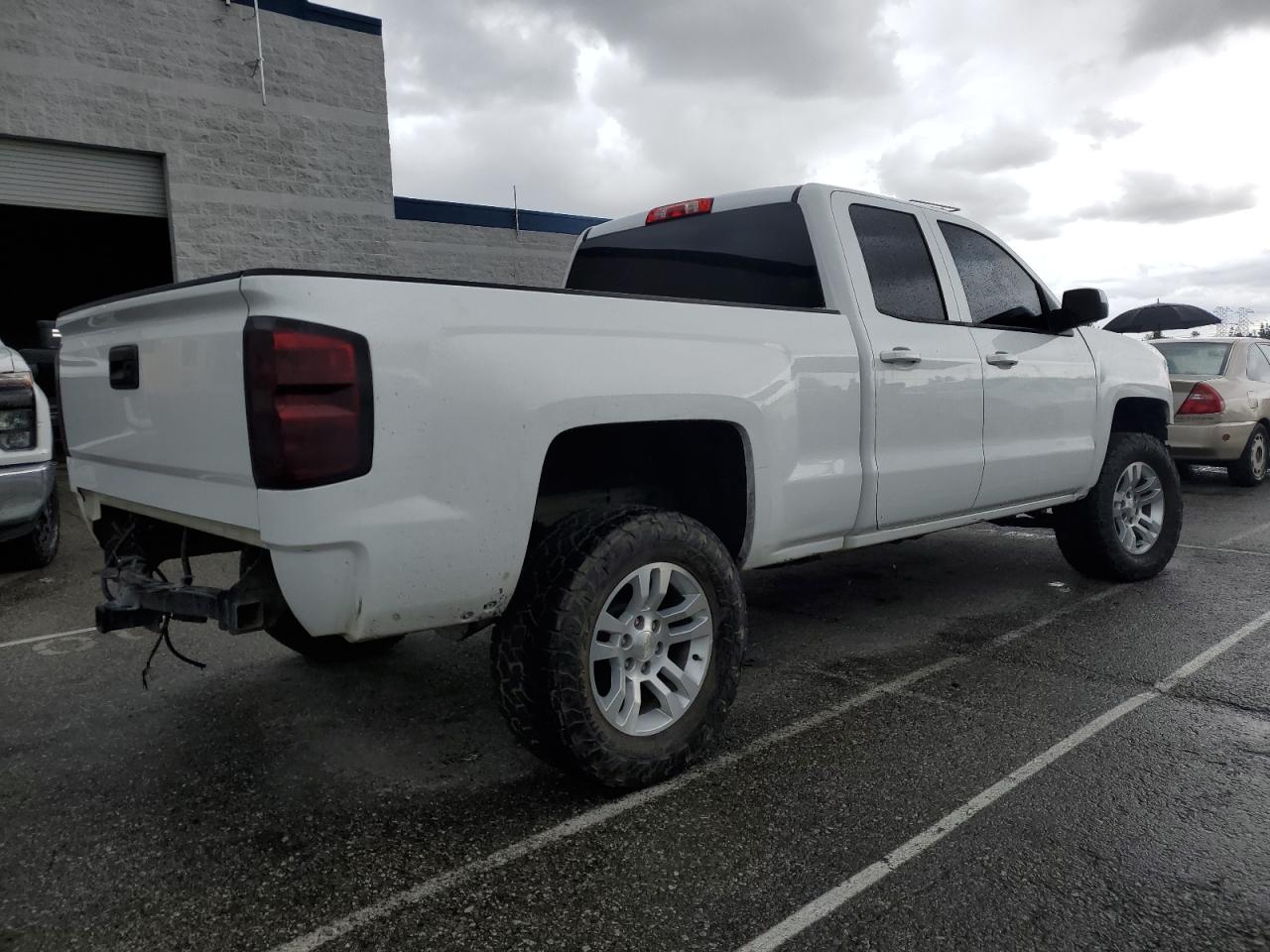 2014 Chevrolet Silverado VIN 1GCRCREC5EZ338597 Copart auction photo, front end damage thumbnail 3